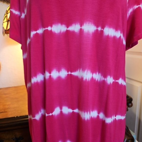 Torrid size 1 (14/16) Pink & White Super Soft Tie Dye Top - Picture 2 of 5